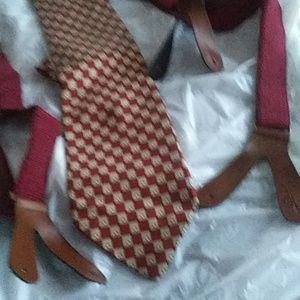 Jonelle silk tie (Nwot)  $45 .+free suspenders